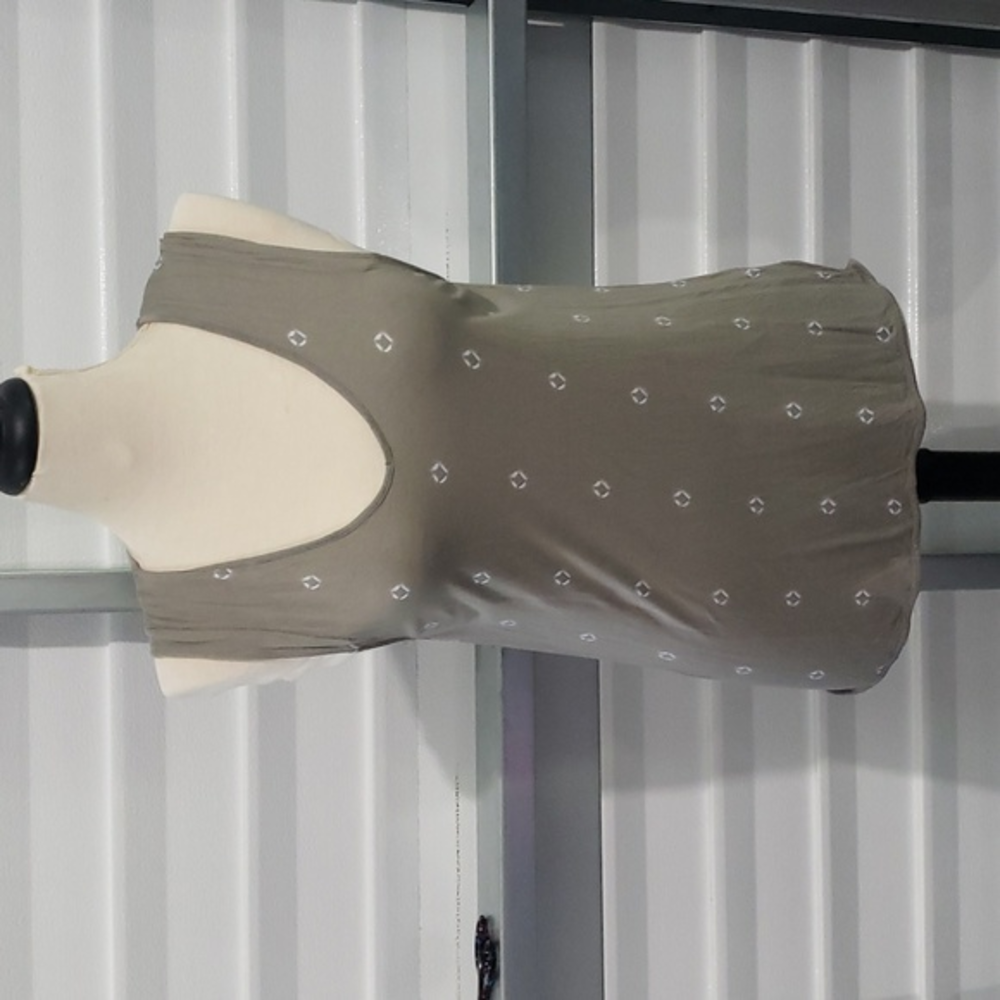 Old Navy Tank Top - Size Medium‎